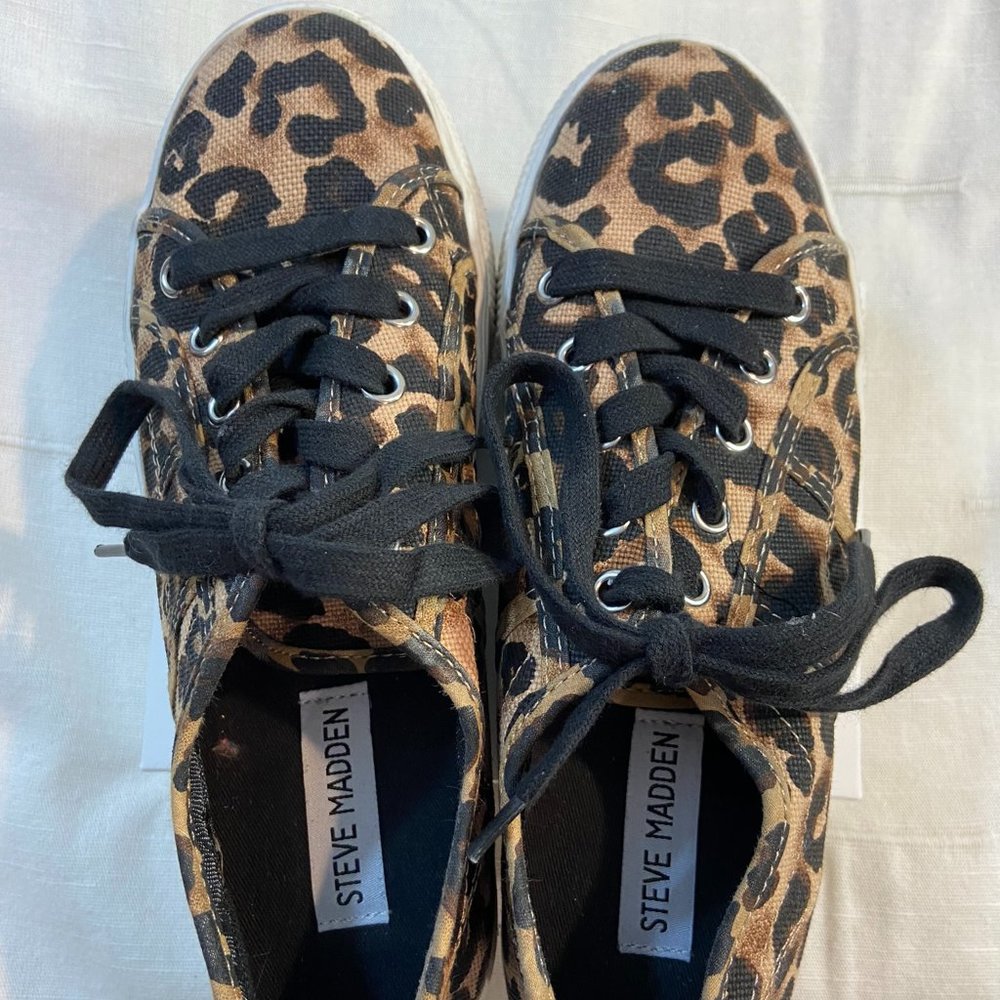 Steve Madden Emmi Cheetah Leopard Platform Sneakers 7.5